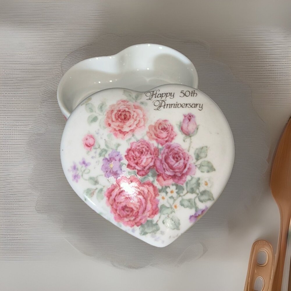 1991 Porcelain HAPPY 50th ANNIVERSARY HEART TRINKET BOX W/ Roses Betty Whiteaker